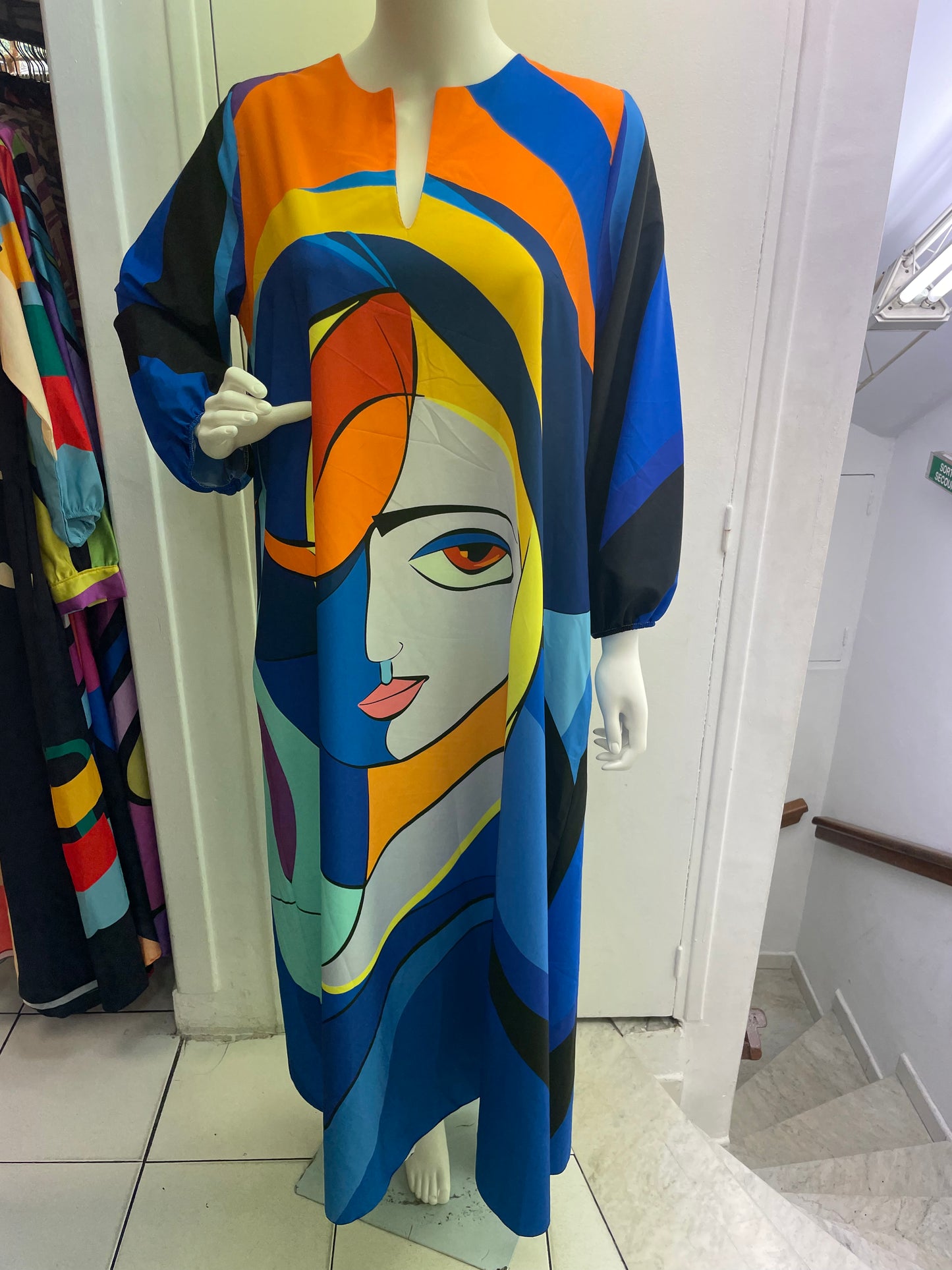 Robe Picasso - Manche longue à élastique (sans col)